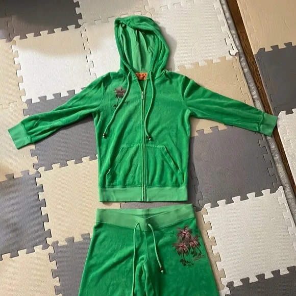 Vintage Juicy Couture Vibrant Green Terrycloth Set - Picture 2 of 7